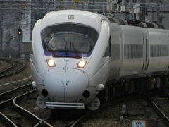 JR九州885系　吉塚駅より