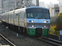 783系みどり＋ハウステンボス　吉塚駅通過