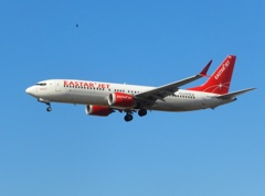 EASTRA JET B737-800MAX  福岡空港ランディング