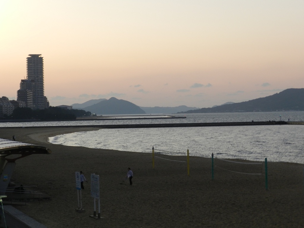 福岡市百道浜の夕暮れ　1