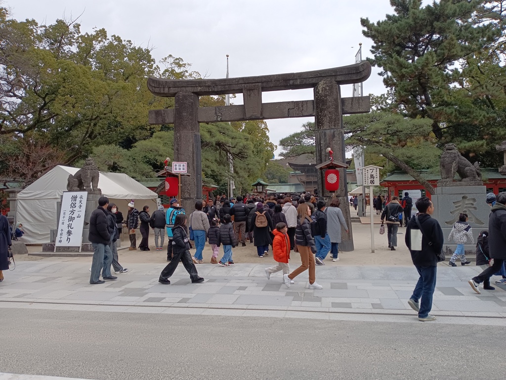 福岡市東区箱崎宮初詣　①