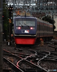 雨上がりの特急列車