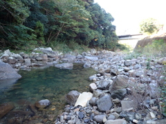 離島の渓流