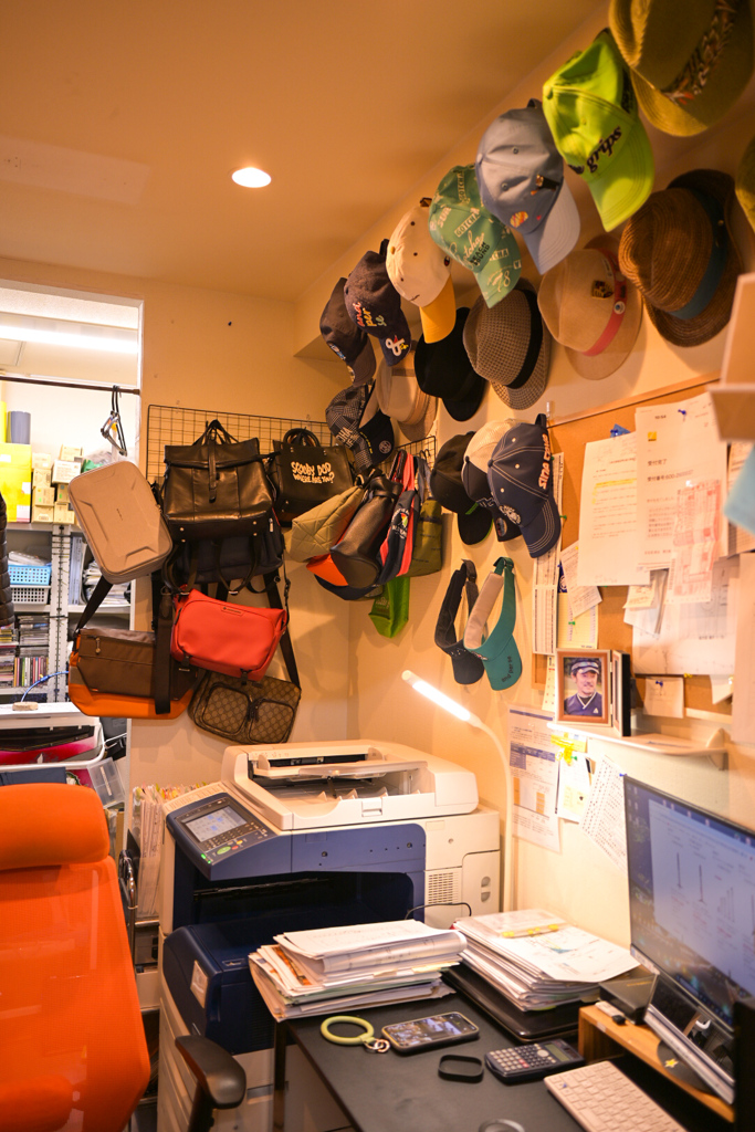 帽子屋でも鞄屋でも無い！