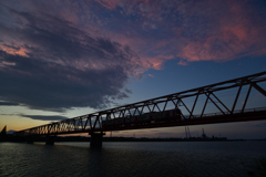 夕暮れ鉄橋