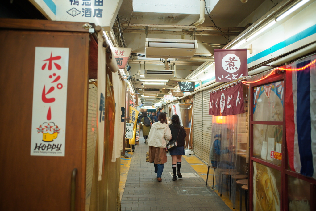 後ろから見守る係