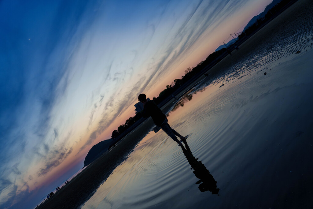 夕暮れ時、父母ヶ浜にて