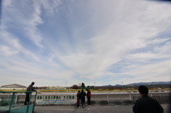 競馬場の空