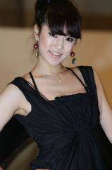 オートトレンド　木村綾乃さん