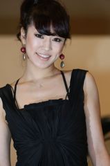 オートトレンド　木村綾乃さん
