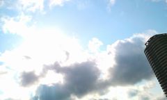 眩しい空