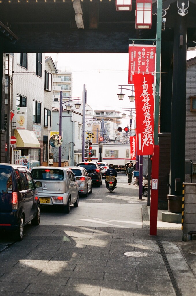 京成線 参道を通過(フィルム)