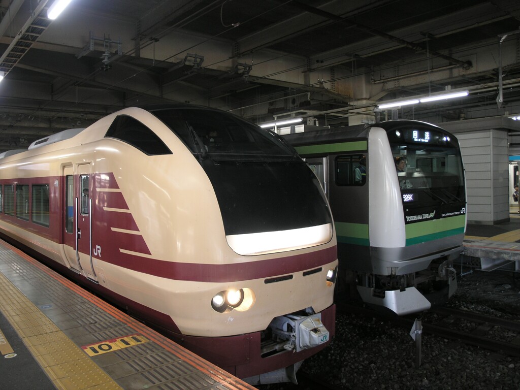 特急と普通