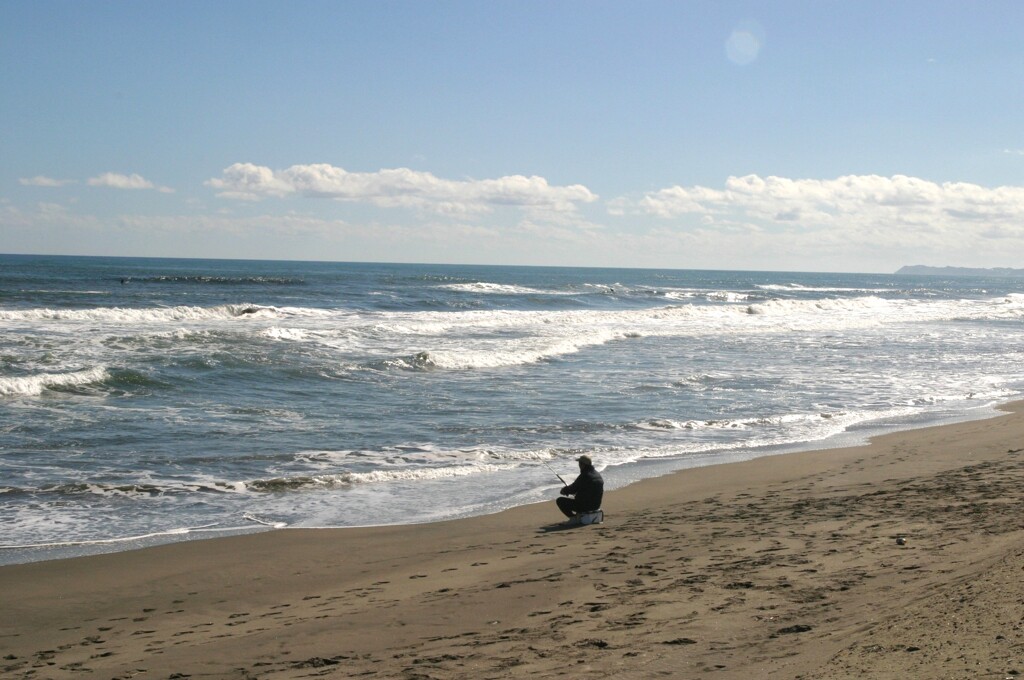 浜の釣り人