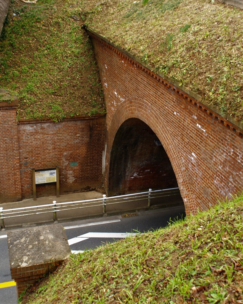 成宗電気軌道トンネル跡