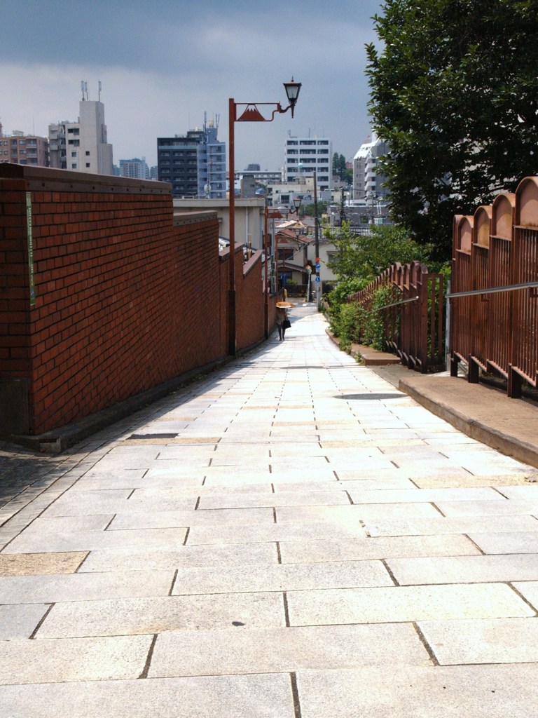 富士見坂炎天下