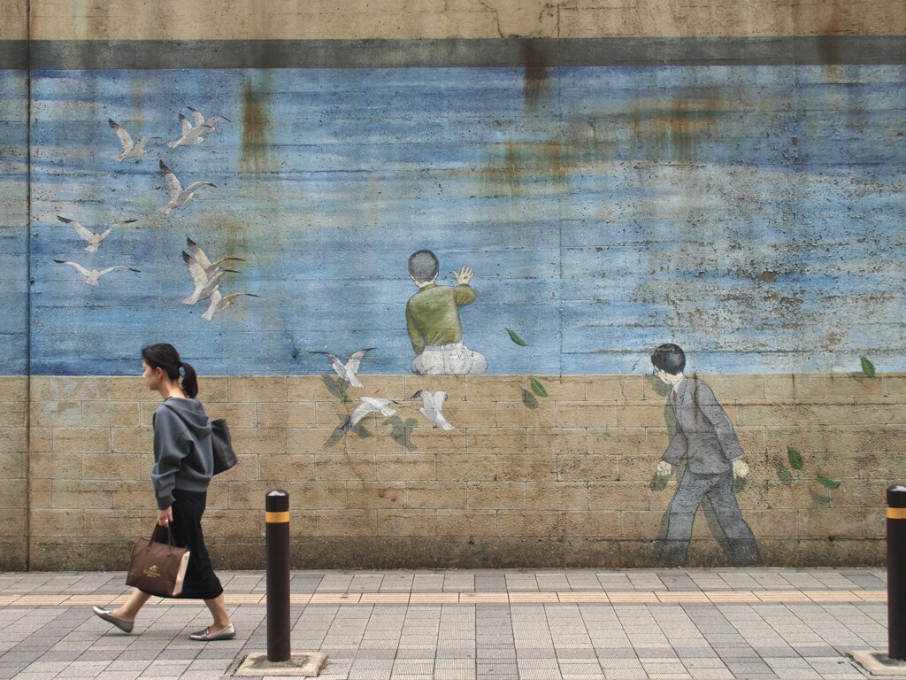 両国・高架下壁画の物語