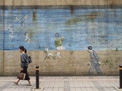 両国・高架下壁画の物語