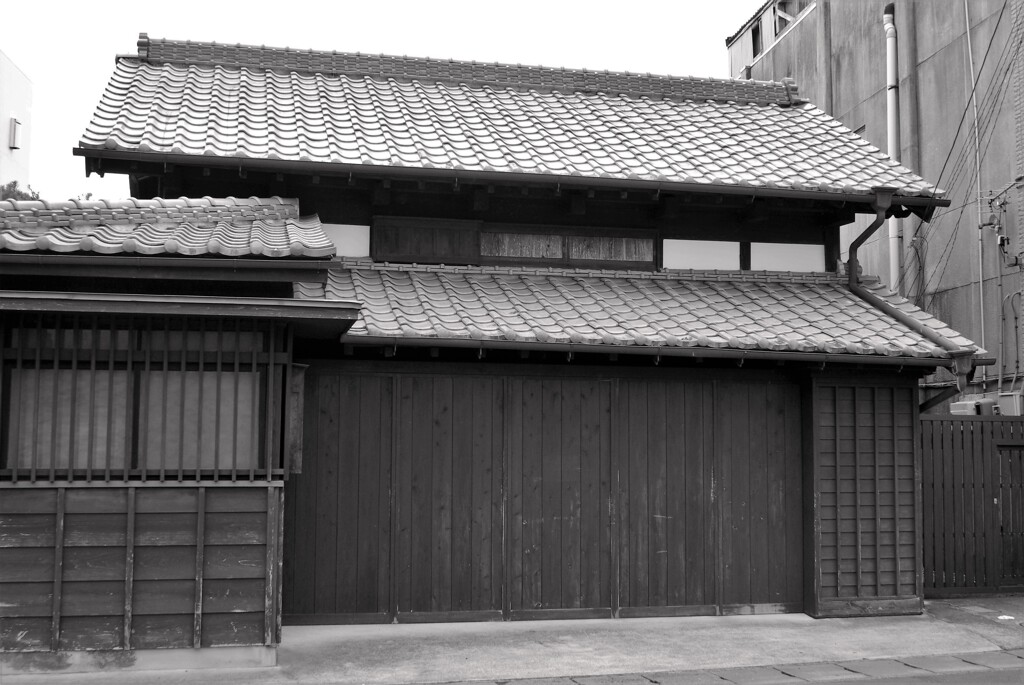 築100年