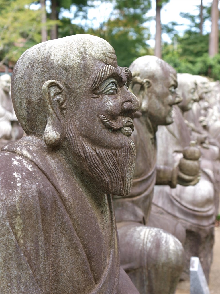 表情豊かな羅漢さん2