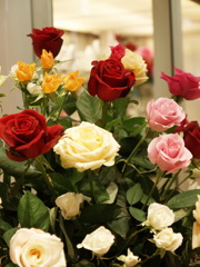 薔薇の包みは…