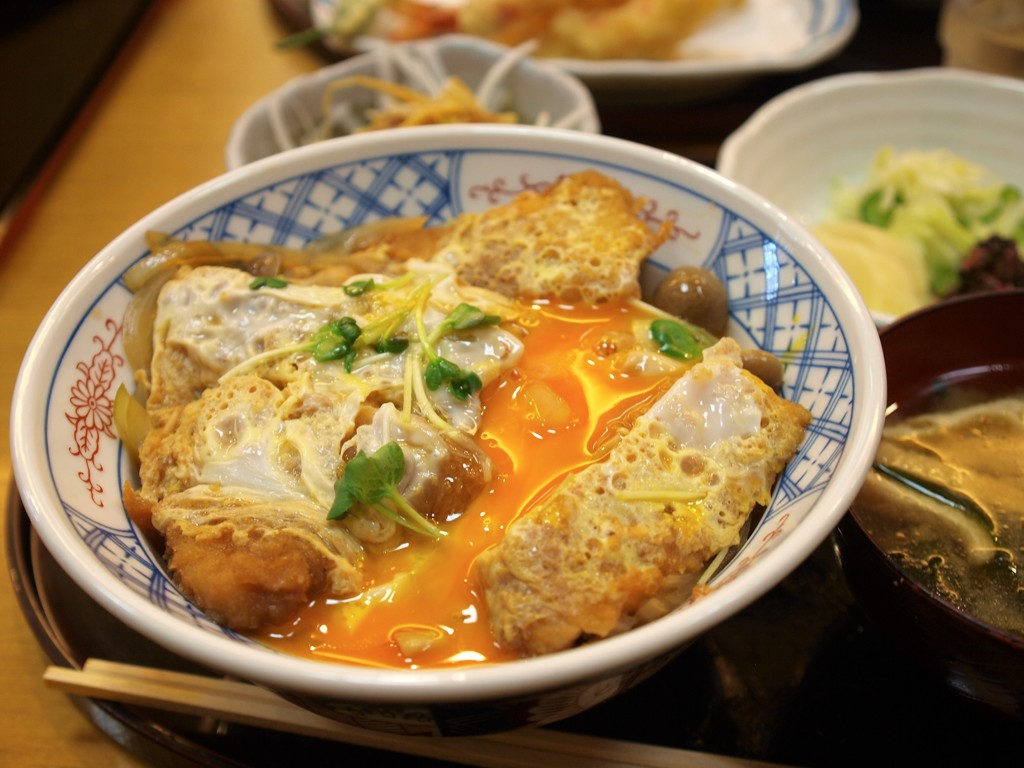 さて昼飯は