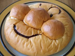 アンパンマンでも食べようか