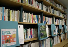 トンネル図書館