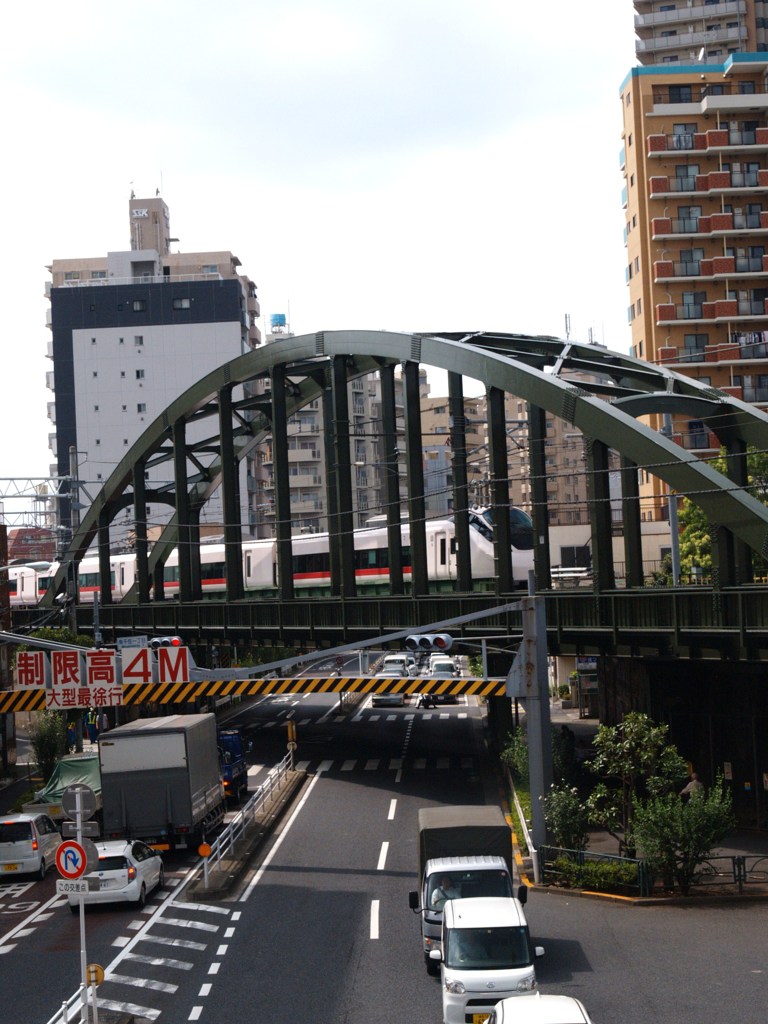 あれは特急かな？