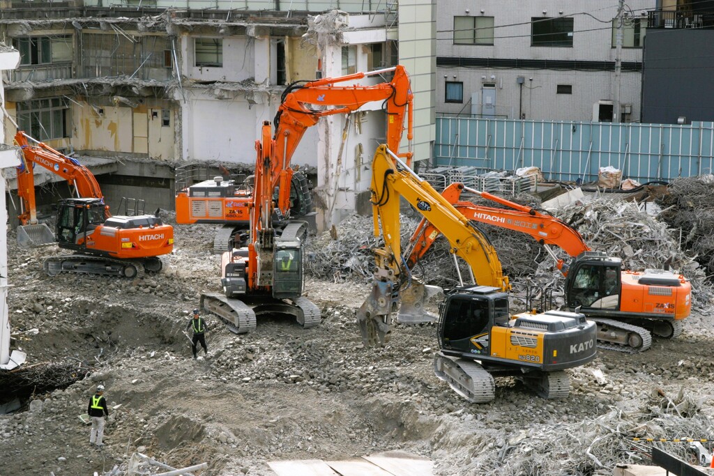 街の寸景 ビル解体現場