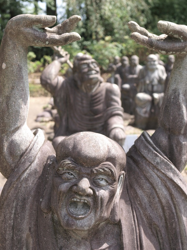 表情豊かな羅漢さん1