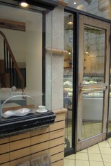 扉の向こうの誘惑