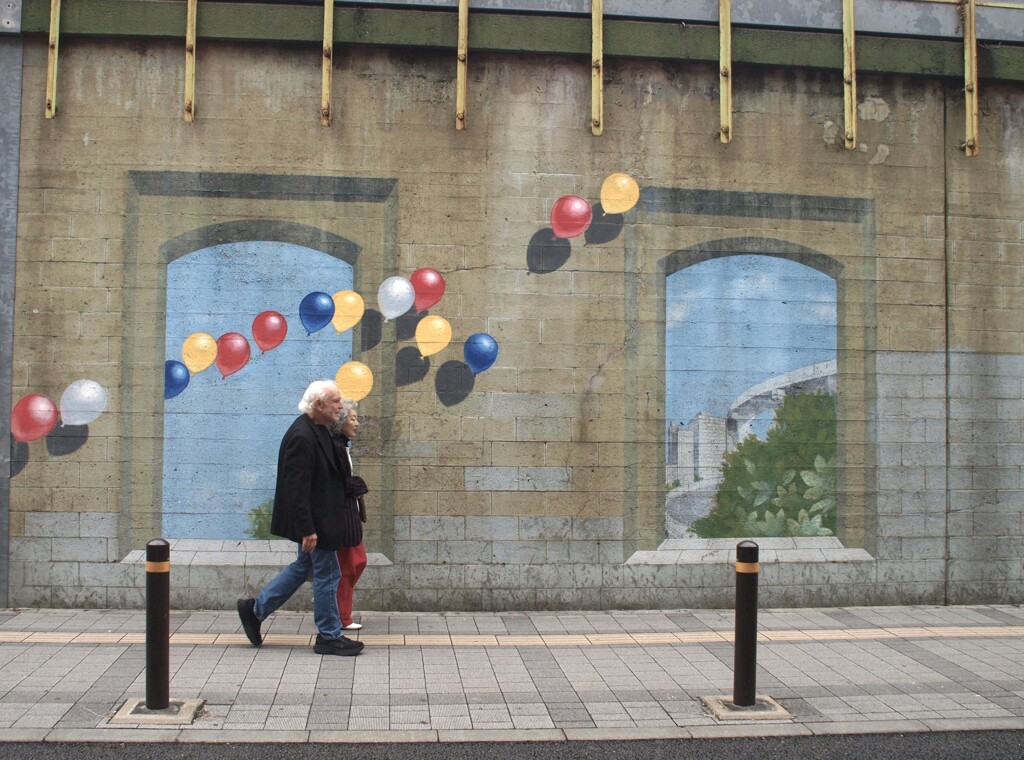 両国・高架下壁画の物語