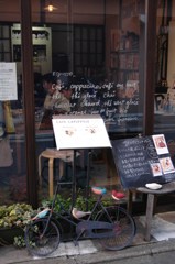路地裏のカフェ