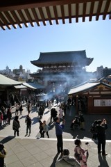 師走の空へ