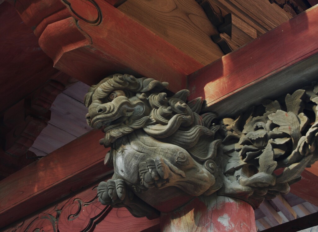 山門の彫刻