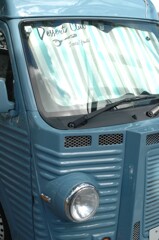流行りのキッチンカー