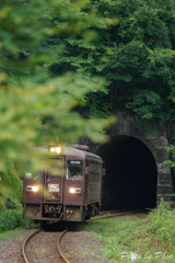 トンネル抜けて