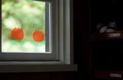 オレンジの窓辺