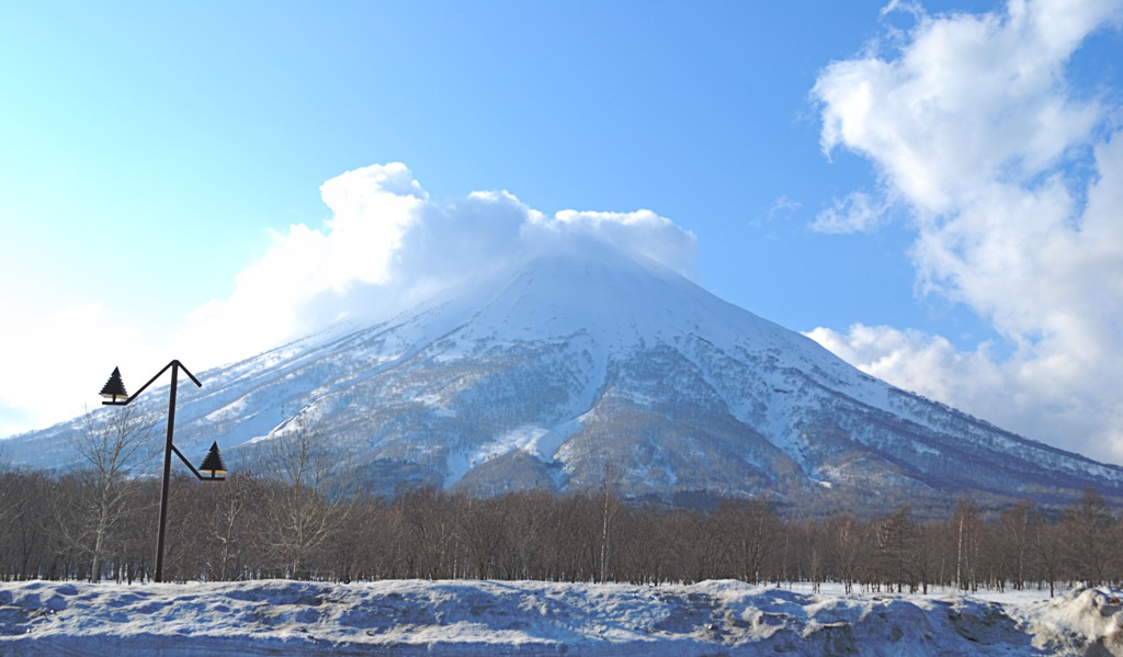 羊蹄山　４月末