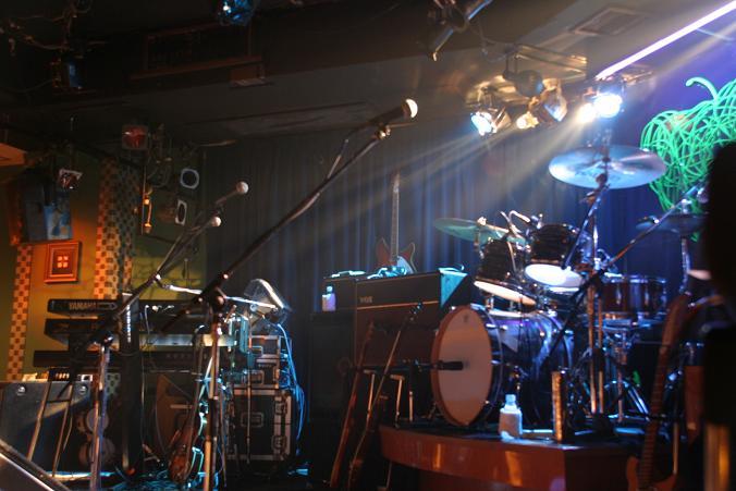 開演前