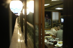 屋形船 