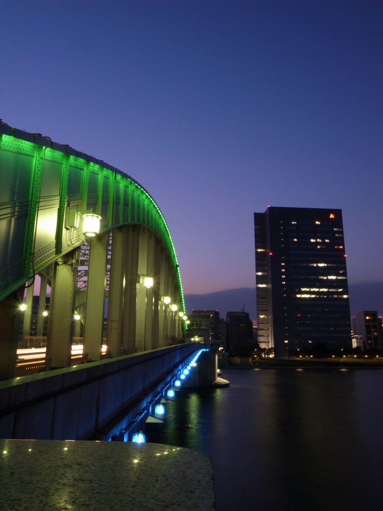 開くことのない橋