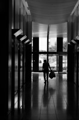 Back figure of a working man