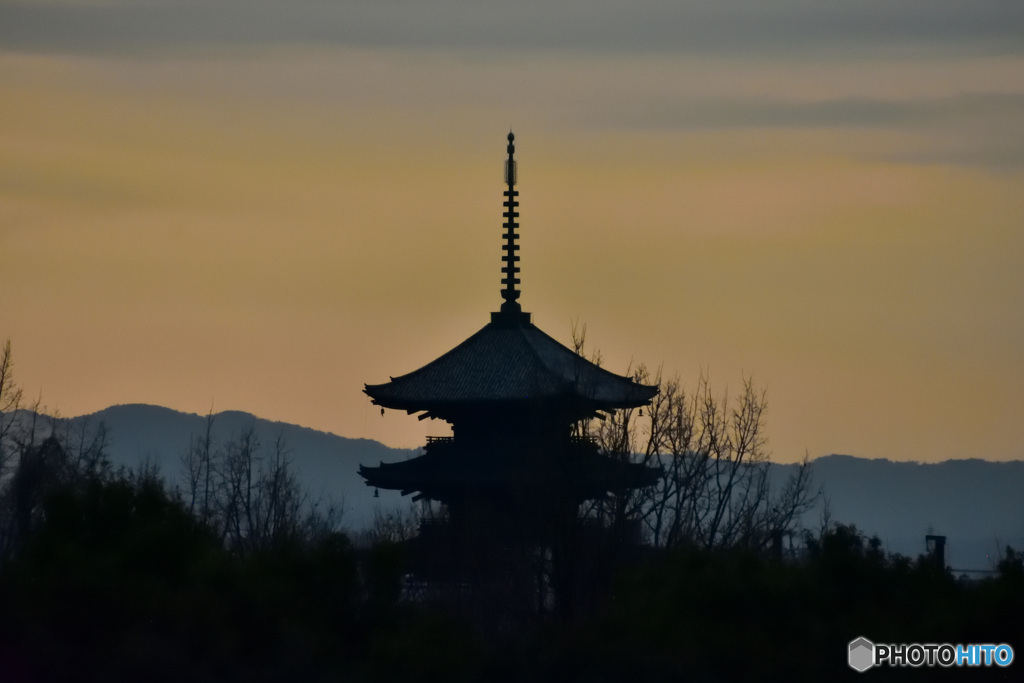 窓越しの東寺　その２