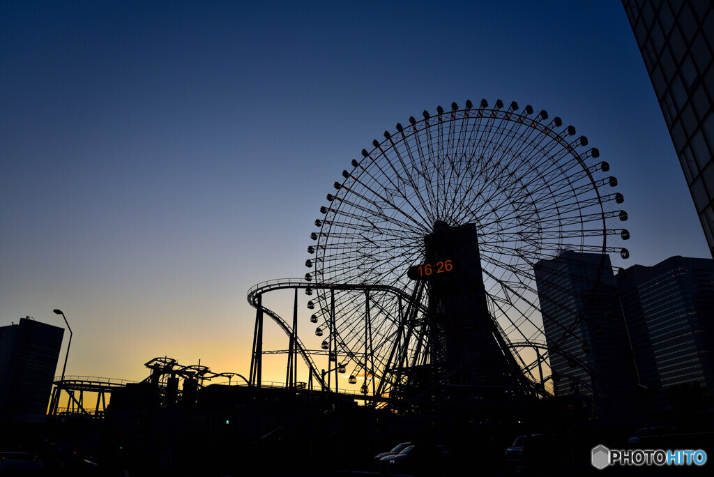 みなとみらいに夜がくる