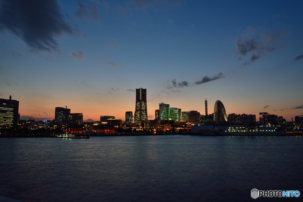 ヨコハマ夜景　その２　２４ｍｍ