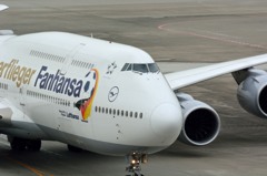 初就航　B747-8　⑨
