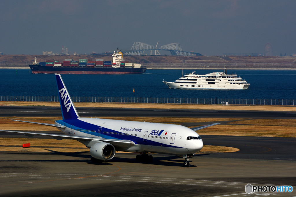 橋と船と飛行機と