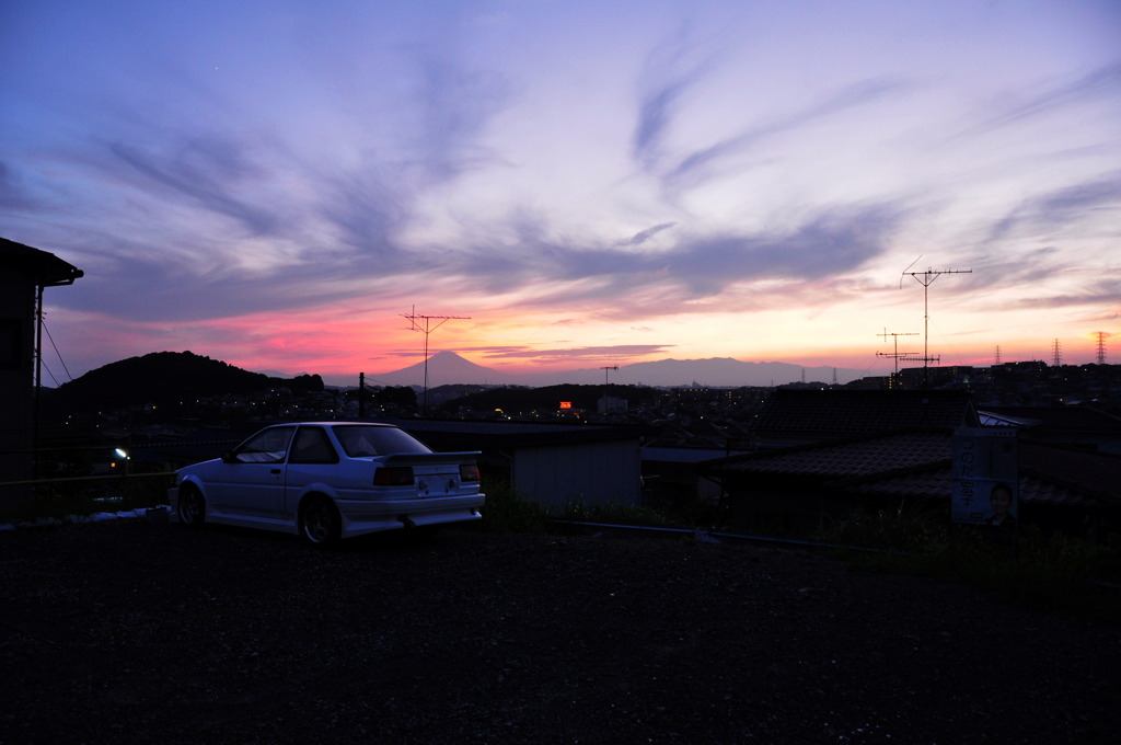 空き地からの夕景